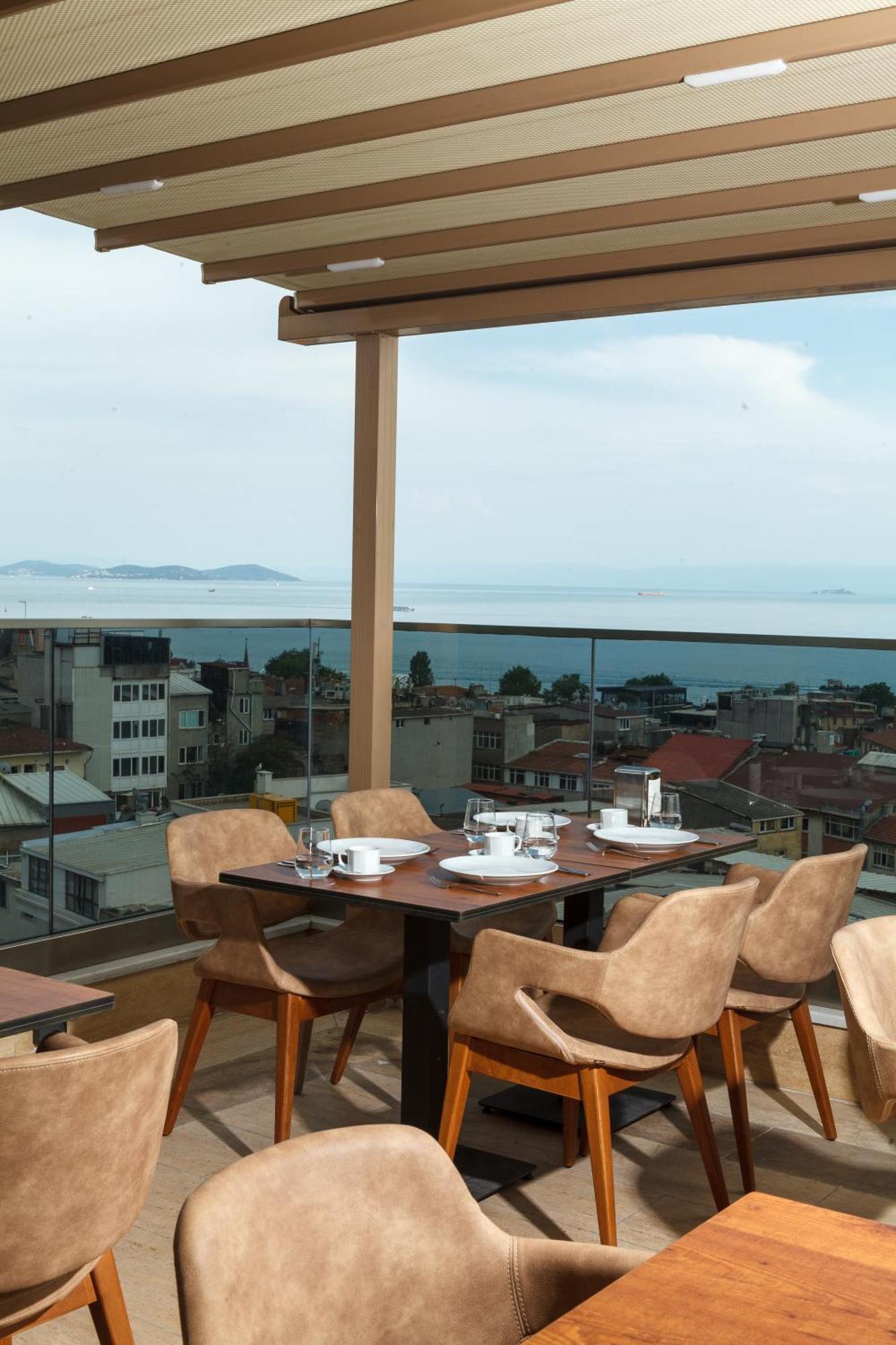 Belmond Hotel Истанбул Екстериор снимка